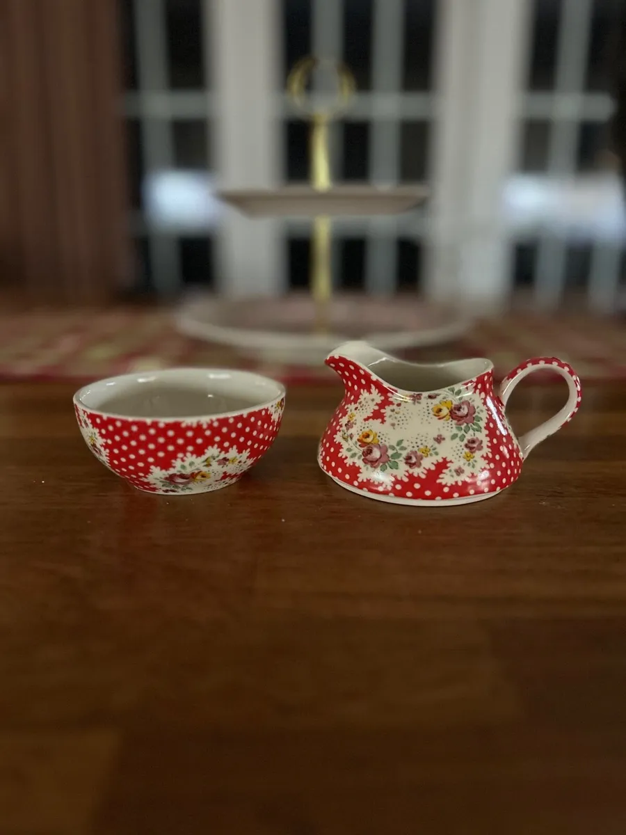 Coffee Set & Cake Stand - Image 4