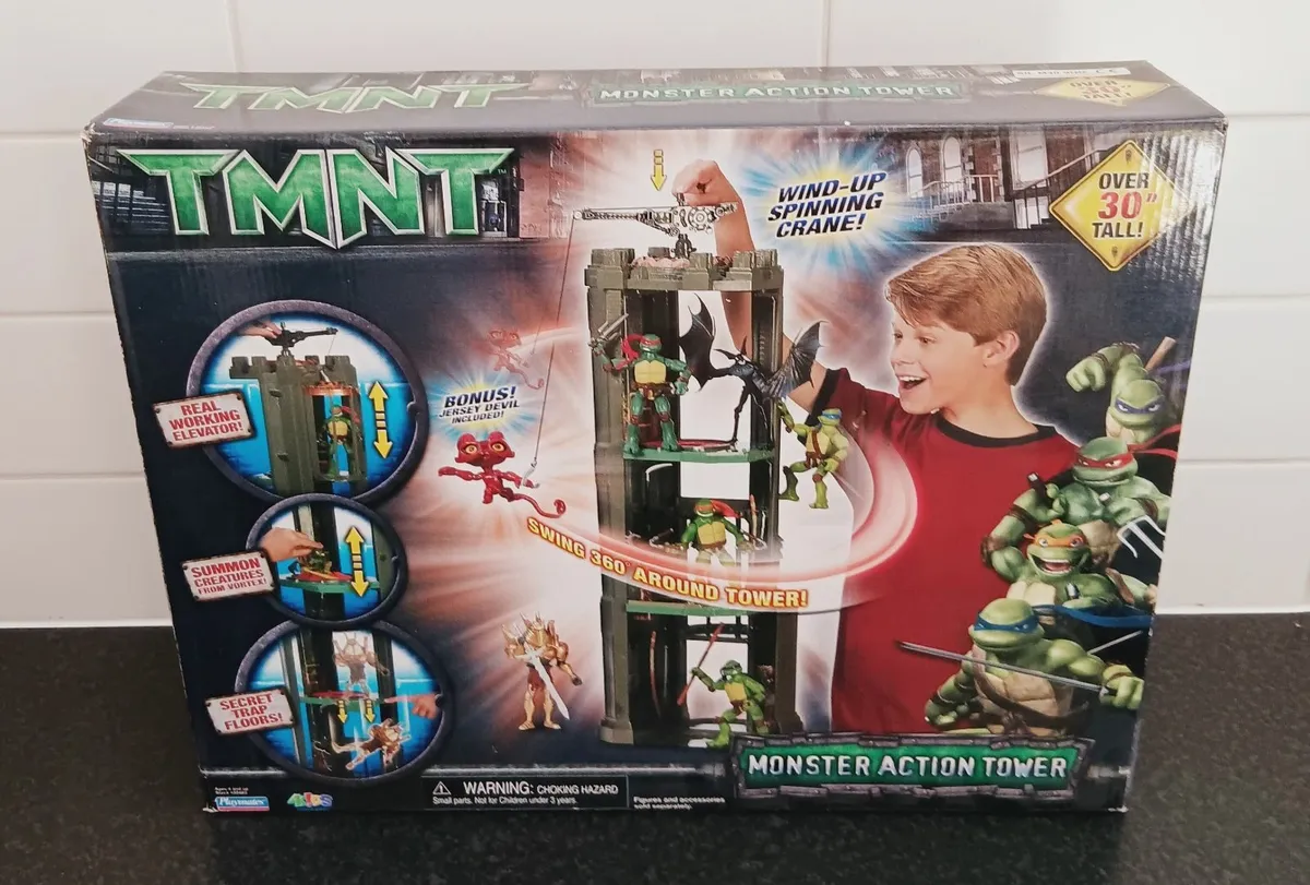 Teenage Mutant Ninja Turtles  playset  (NEW) - Image 1