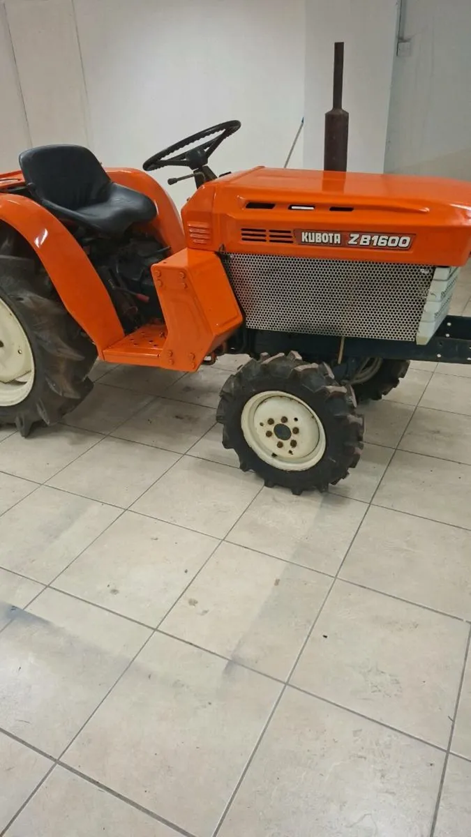 Tractor for sale - Image 2