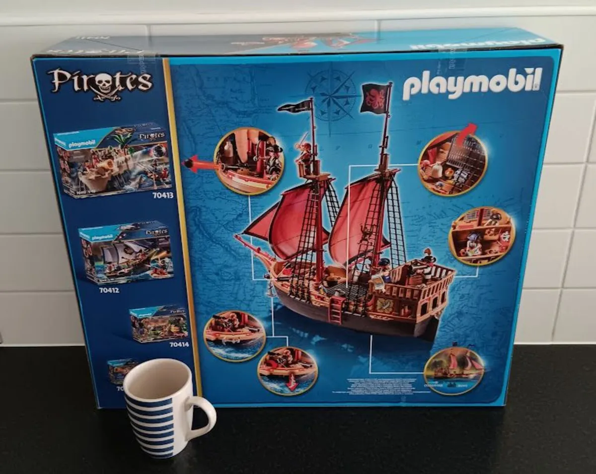 Large playmobil skull pirate ship (NEW) - Image 2