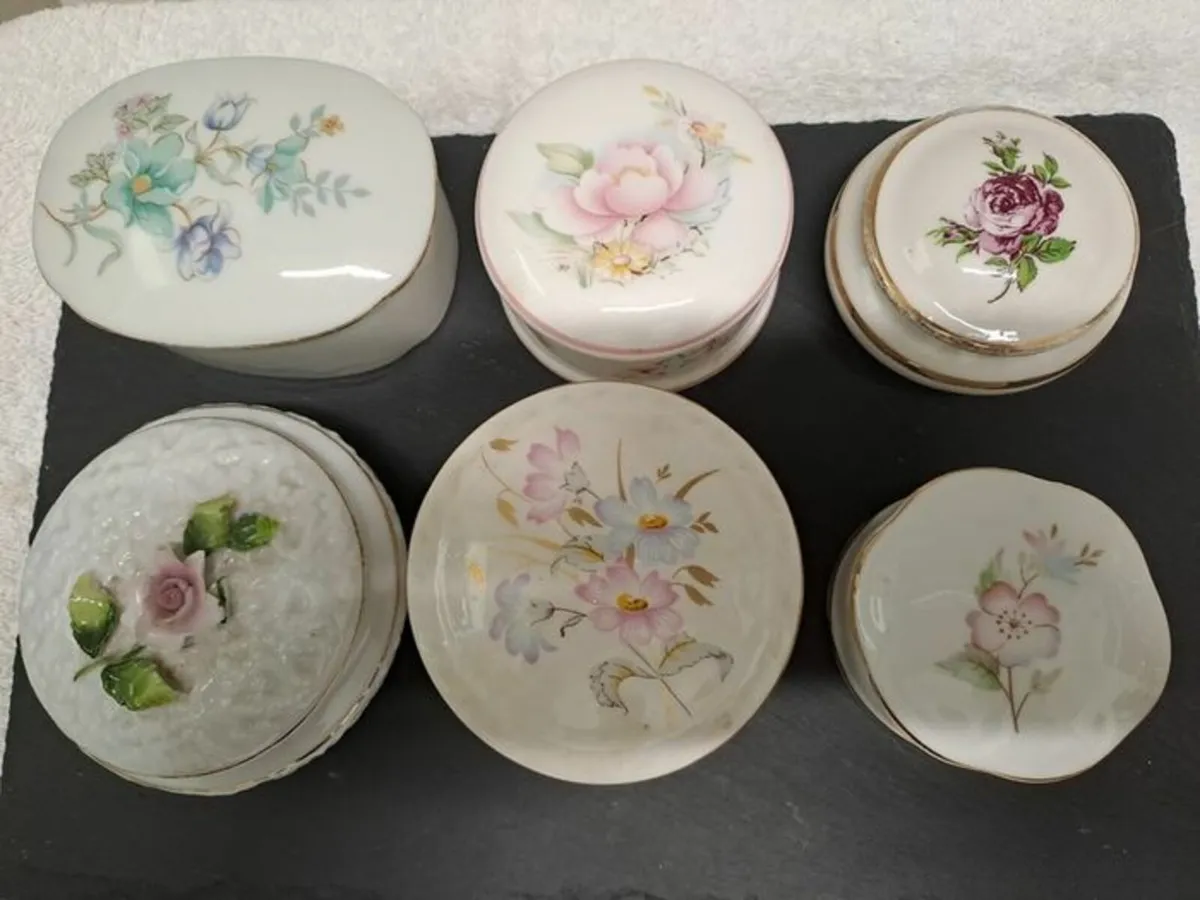 6 floral motif trinket boxes - Image 2