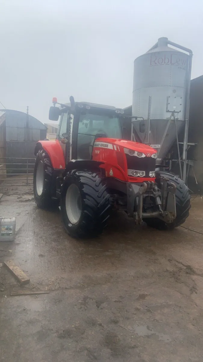 Massey 7618 - Image 1