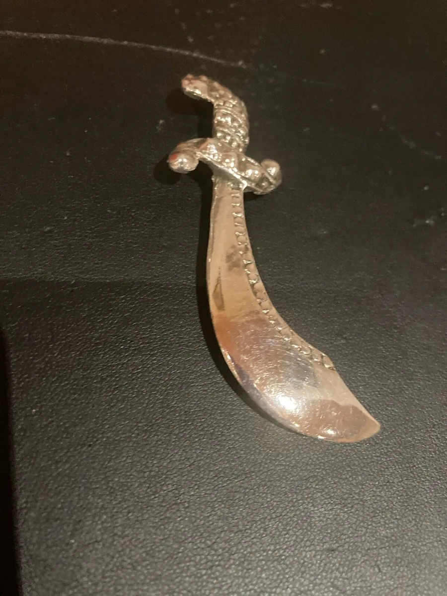 Sterling Silver Saber broach - Image 1