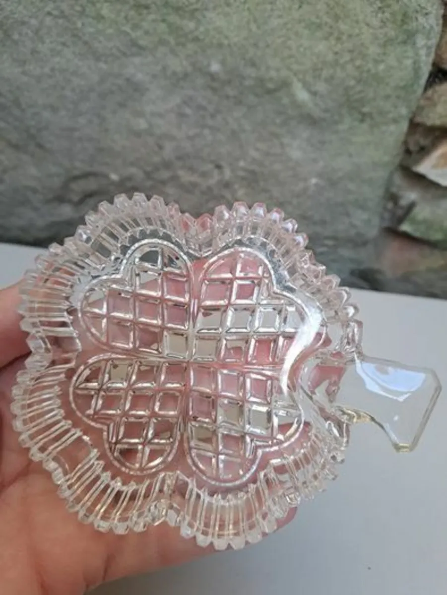 1970s crystal shamrock trinket dish - Image 1
