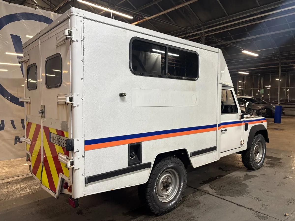 Land Rover Defender 2001 For Auction!! - Image 4