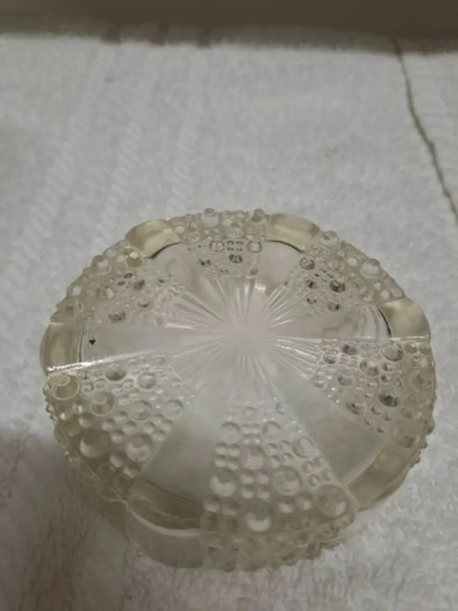 Vintage glass trinket dish star - Image 4