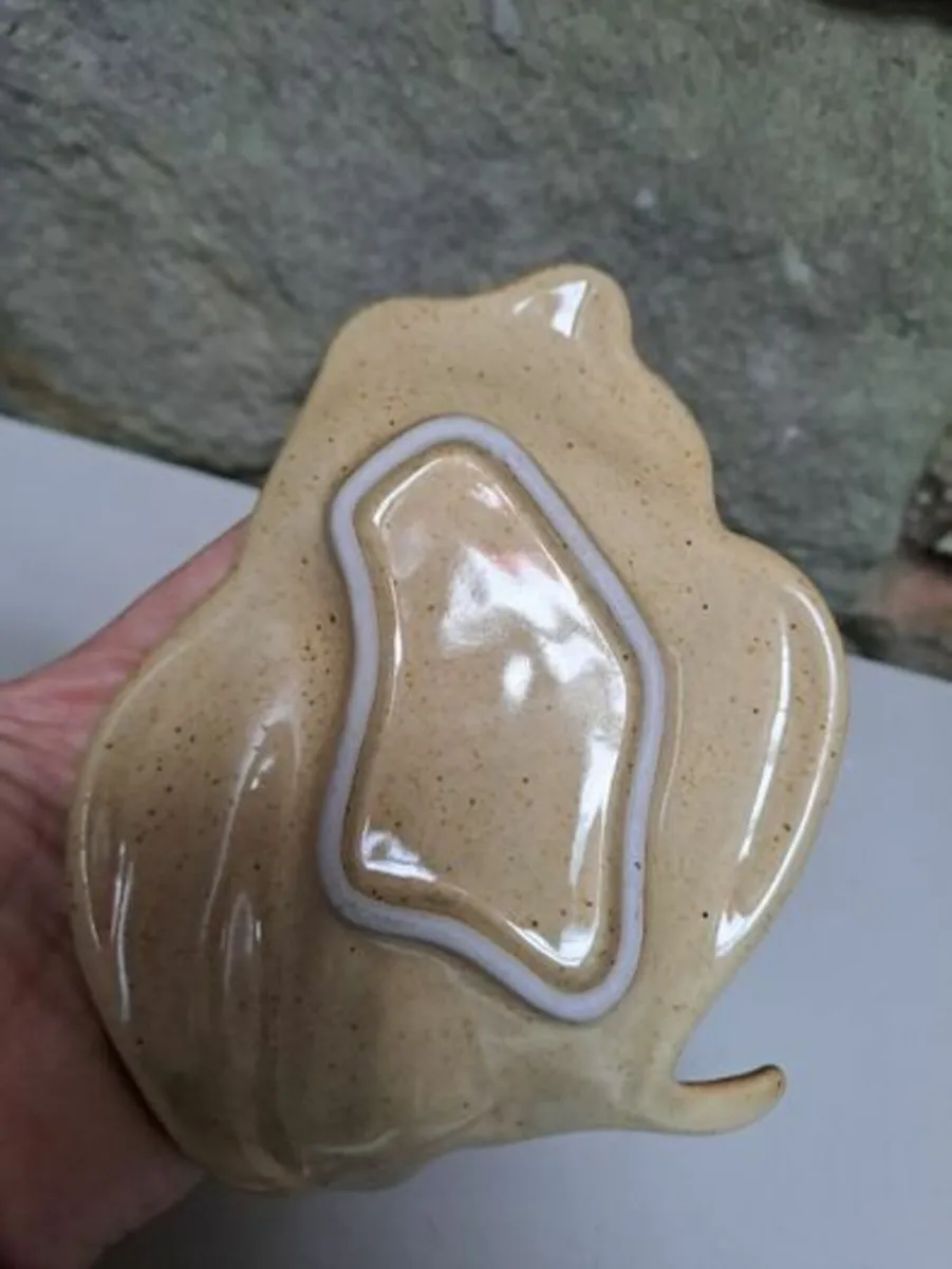 Ceramic frog trinket tray or dish - Image 2