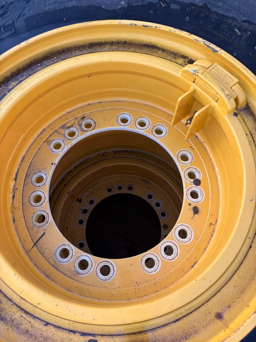 Volvo quarry tyres - Image 4