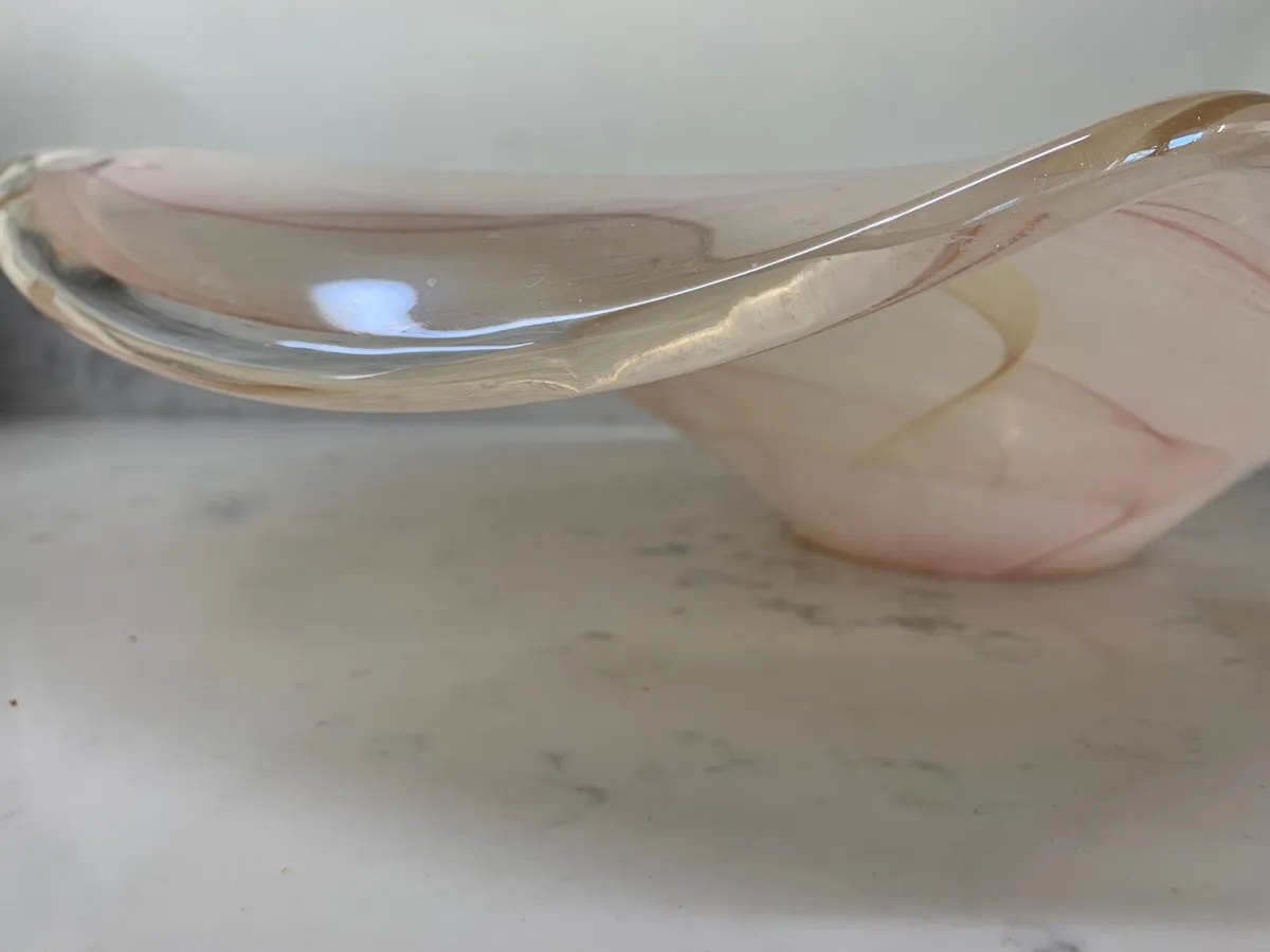 Beautiful Blown glass bowl - Image 1