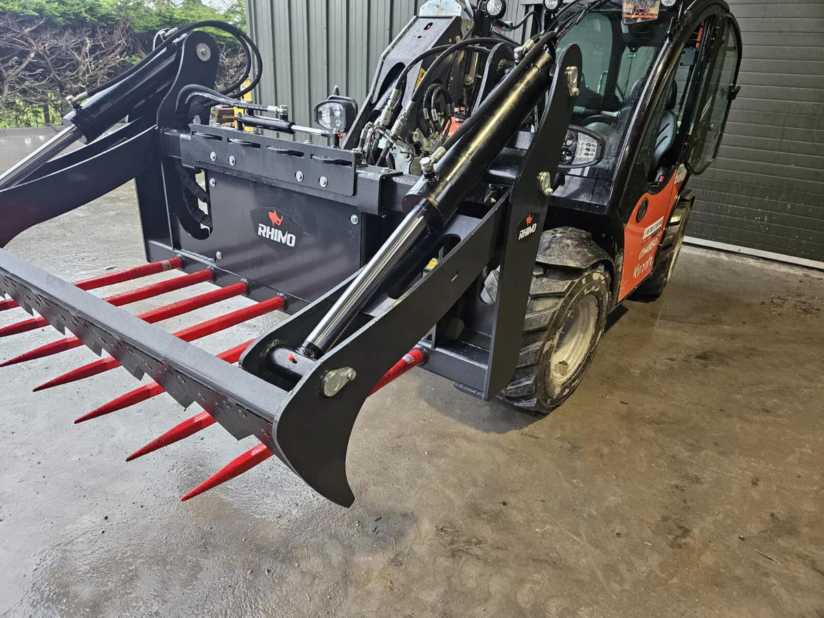 Rhino 1.7 metre bale splitter - Image 4