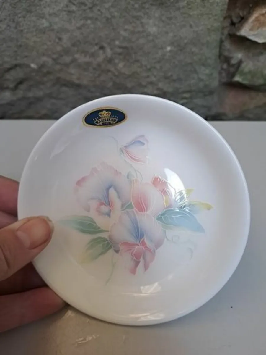 Aynsley Little Sweetheart trinket dish - Image 1