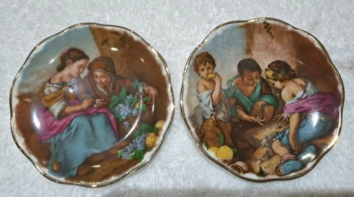 Vintage mini trinket plates - Image 2