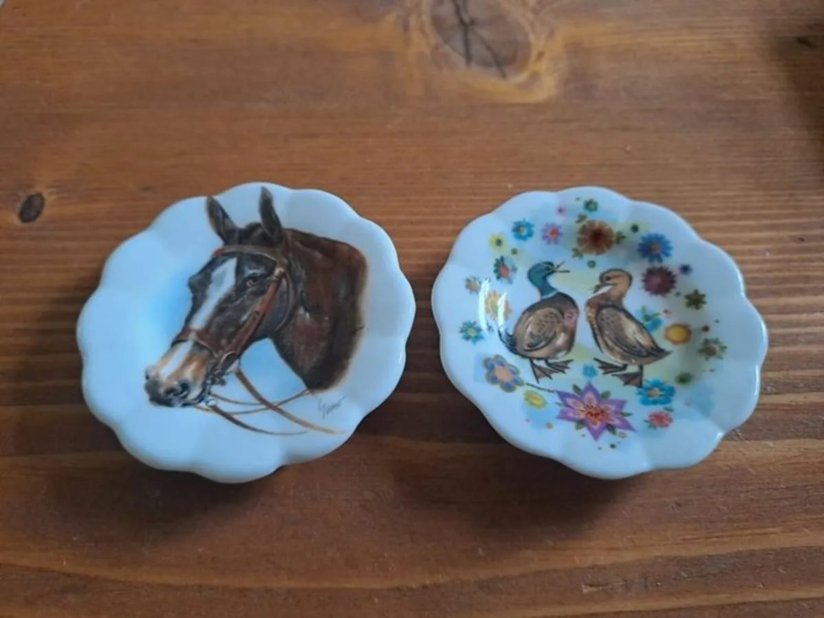 Vintage porcelain trinket dishes - Image 1