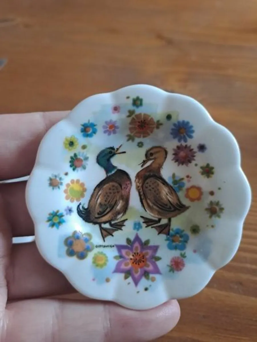 Vintage porcelain trinket dishes - Image 3