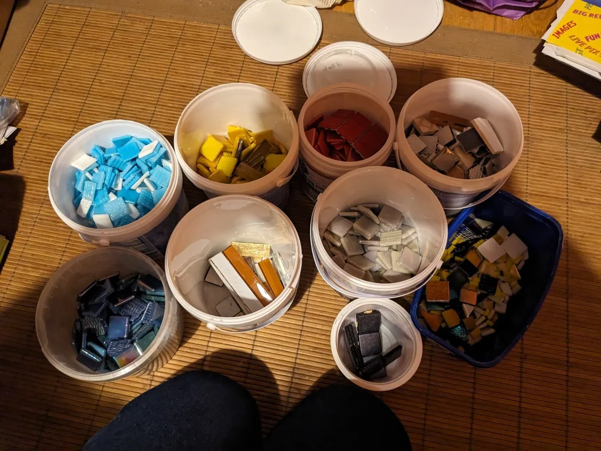 mosaic tiles various colours - Image 1