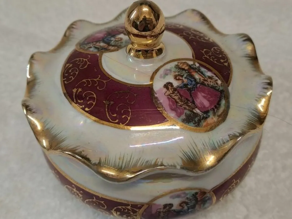 Vintage ornate lustreware lidded pot - Image 2