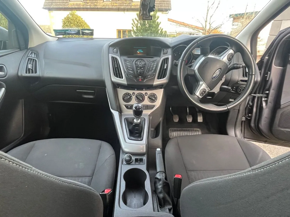 Ford Focus - Image 2