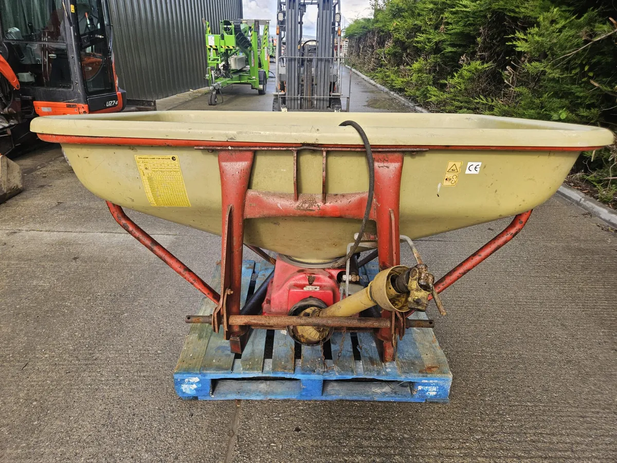 fertiliser spreader - Image 2