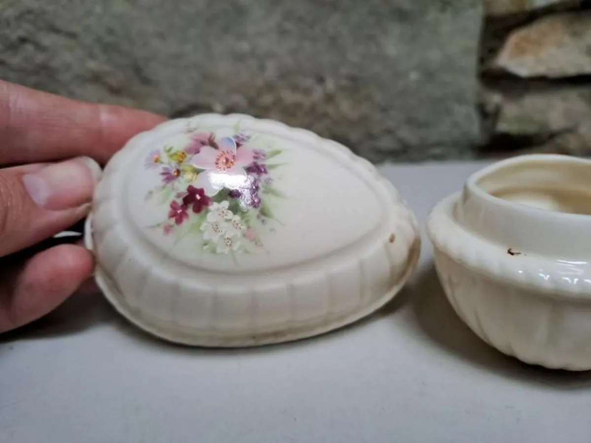 Donegal egg shaped trinket box - Image 2