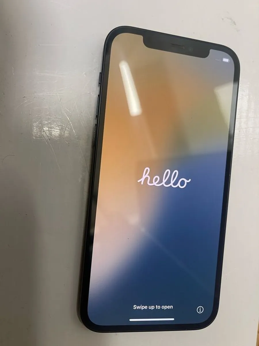 IPhone 12 - Image 1