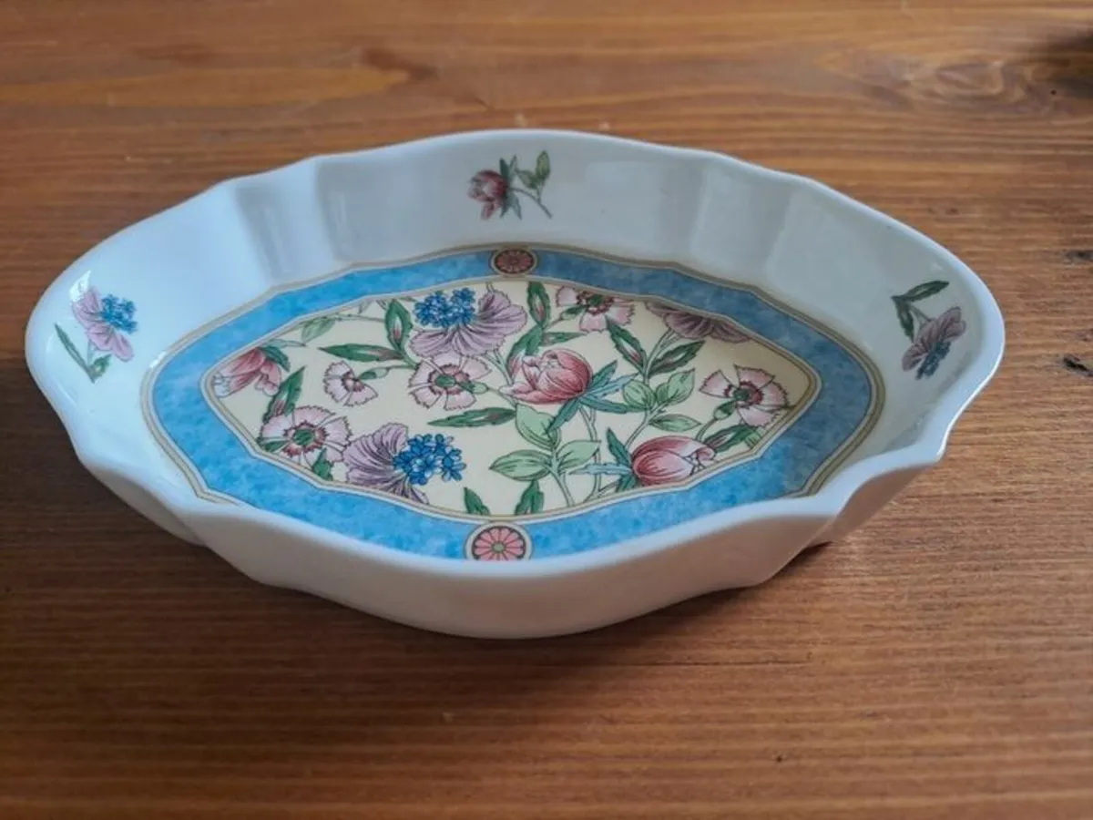 Vintage Wedgwood Sarah dish 1995 - Image 1