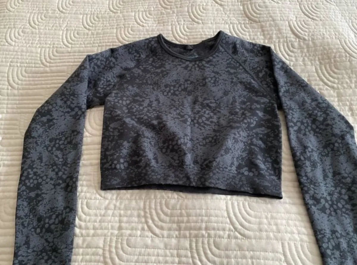 Penneys gym top - Size S - Image 1