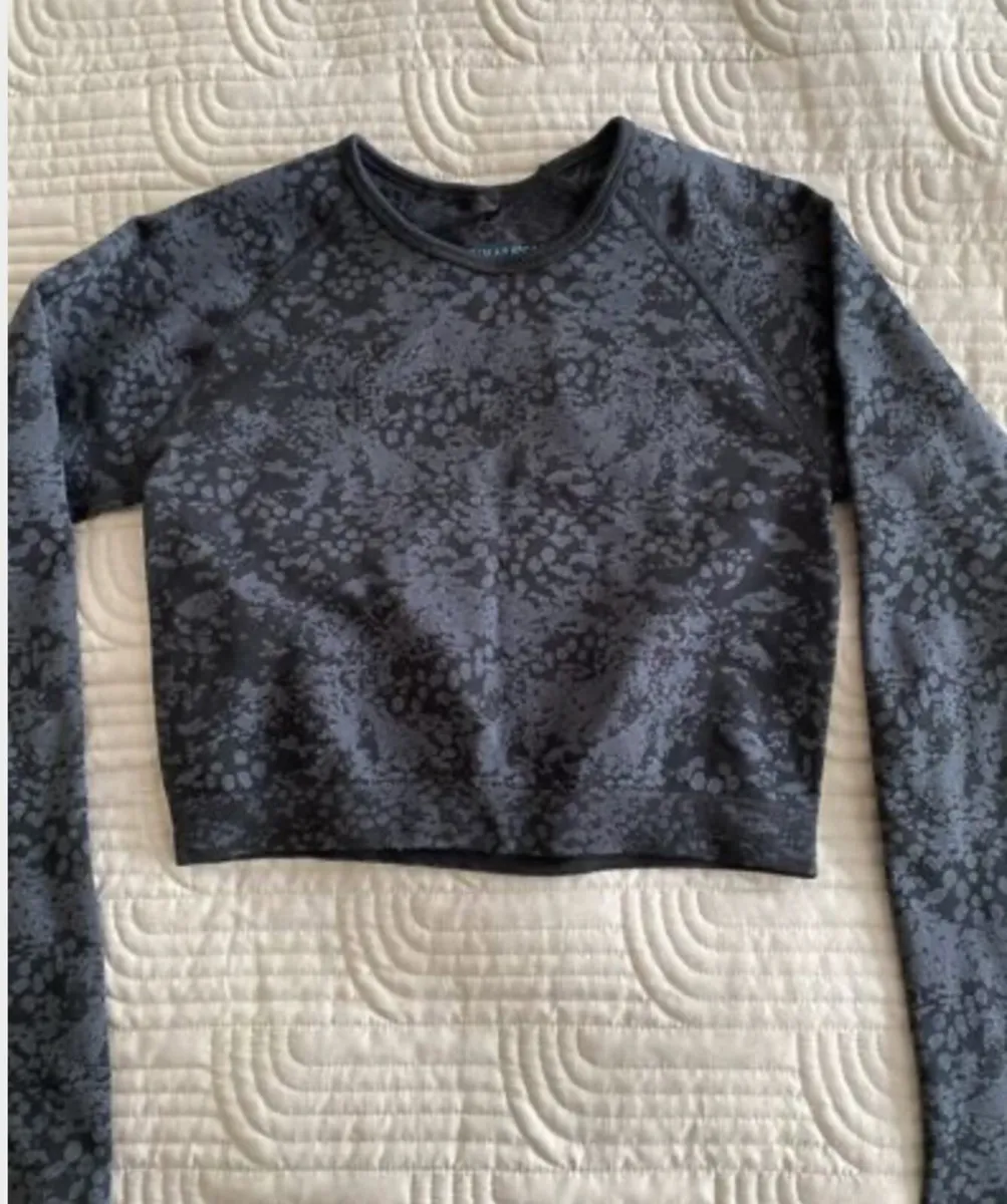 Penneys gym top - Size S - Image 2