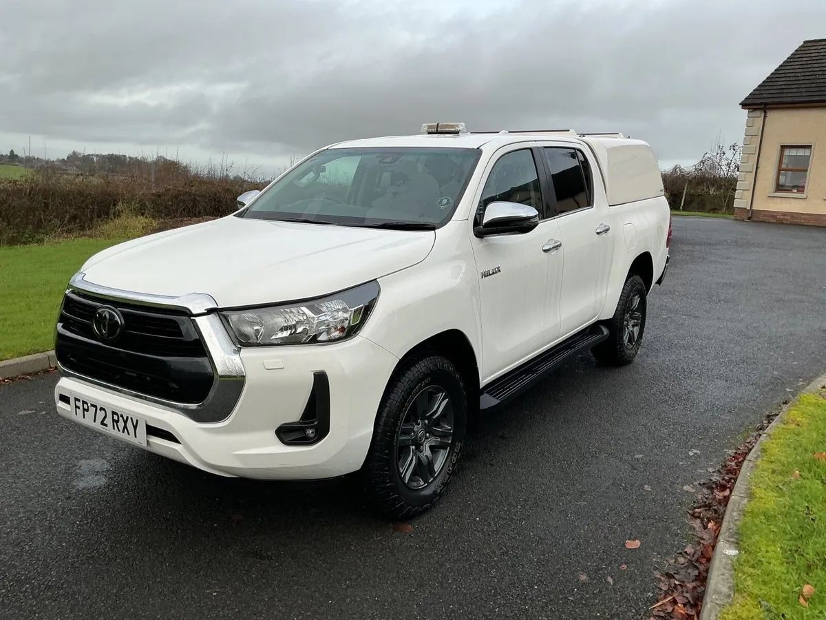 Toyota Hilux 2023 - Image 1