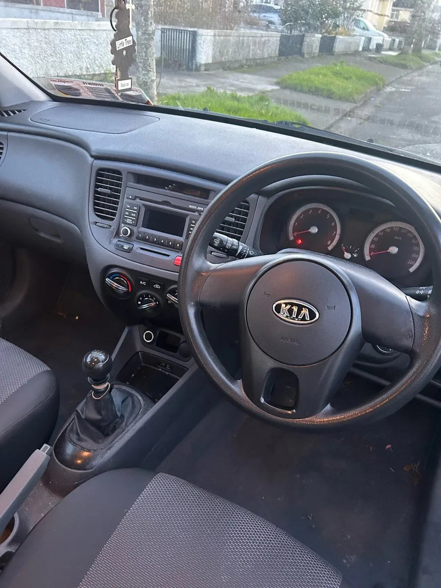 Kia Rio 2010 - Image 3
