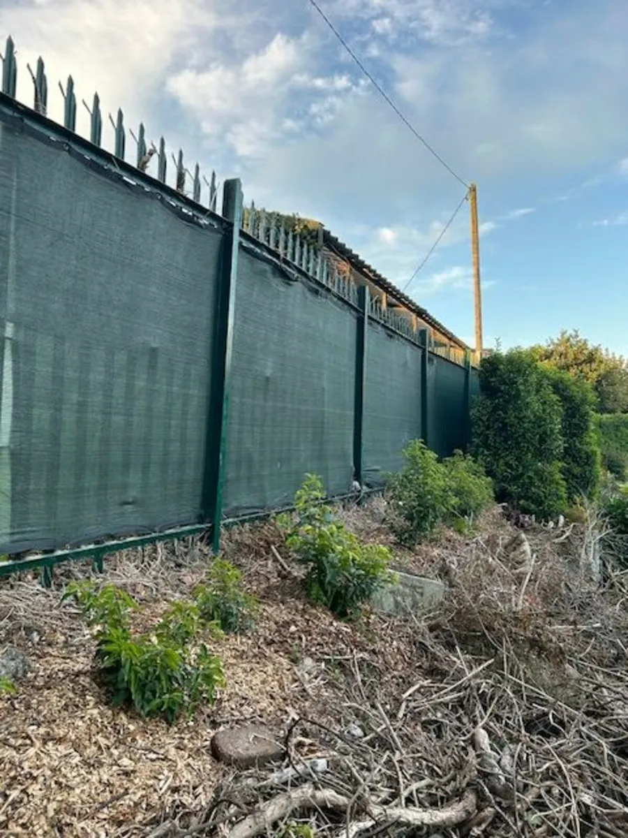 Fence Screens to Fit Harris Vmesh railing garden - Image 3