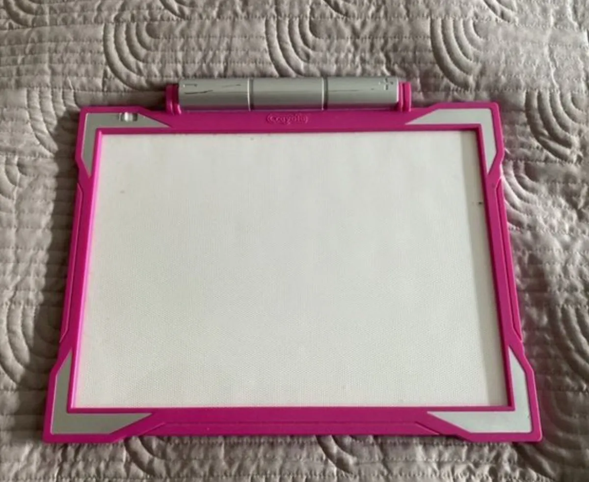 Crayola tracing board - Image 1