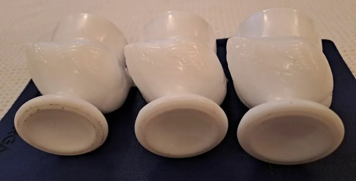 3 opaline egg cups France - Image 4