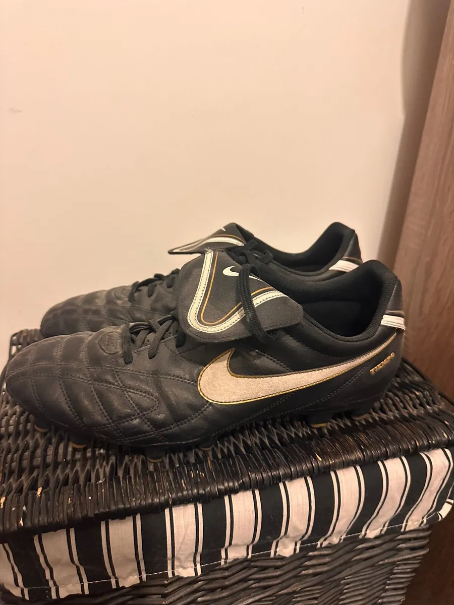 Nike football boots - Image 1