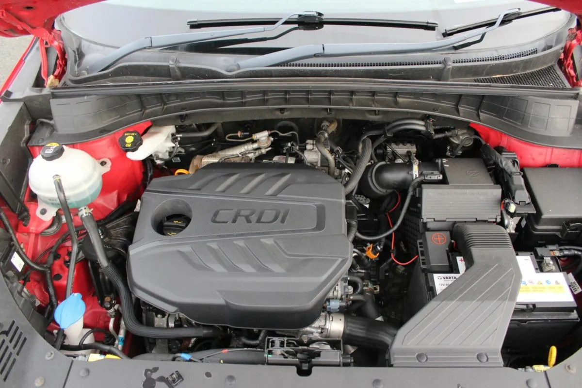 Hyundai Tucson 2WD Executive Plus - Image 4