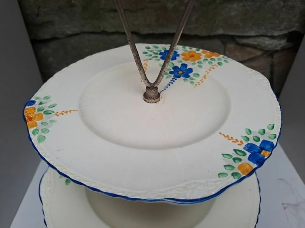 3 tier cake server Gibson's - Image 3