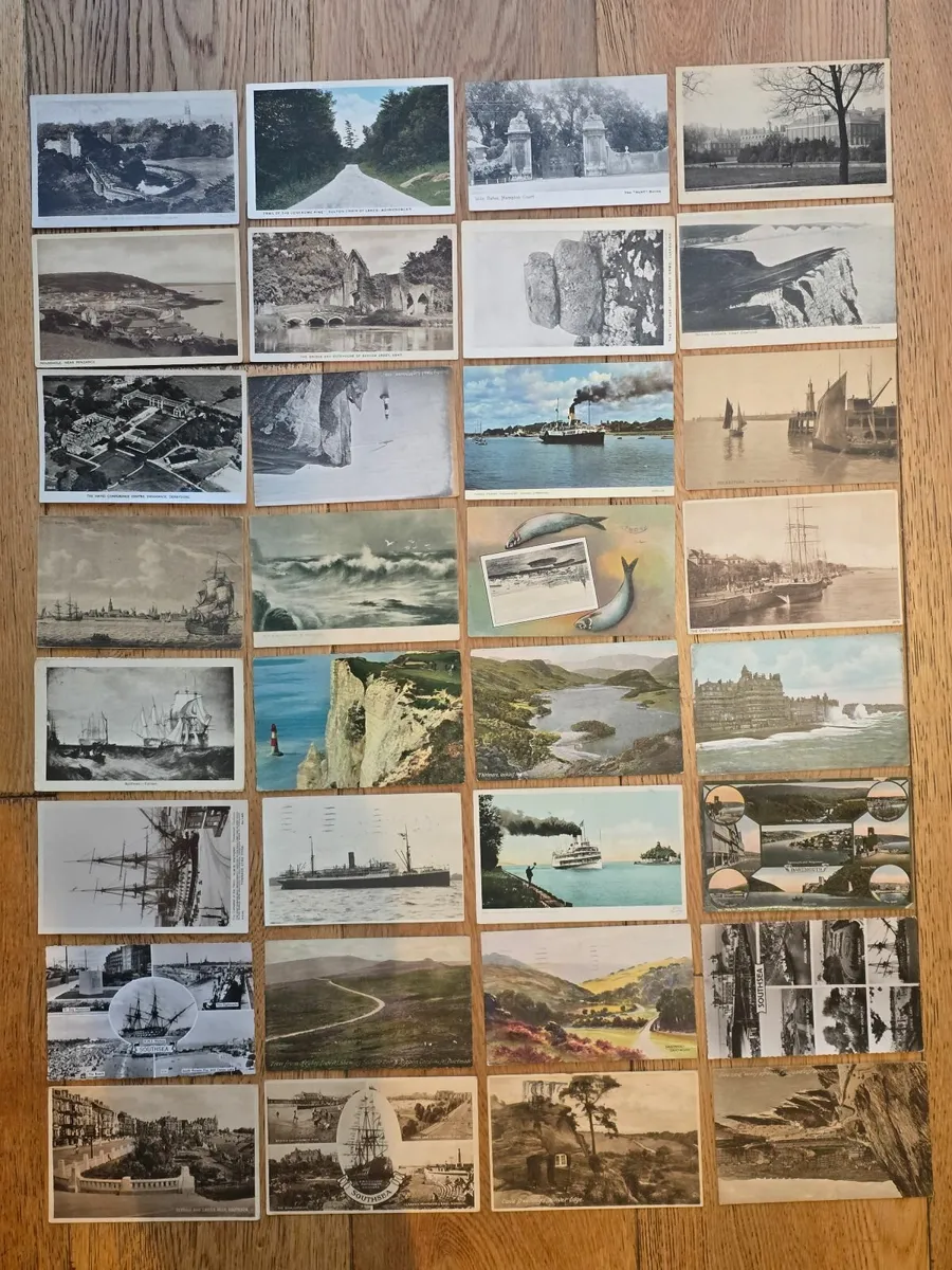 450 Vintage Postcards - Image 1