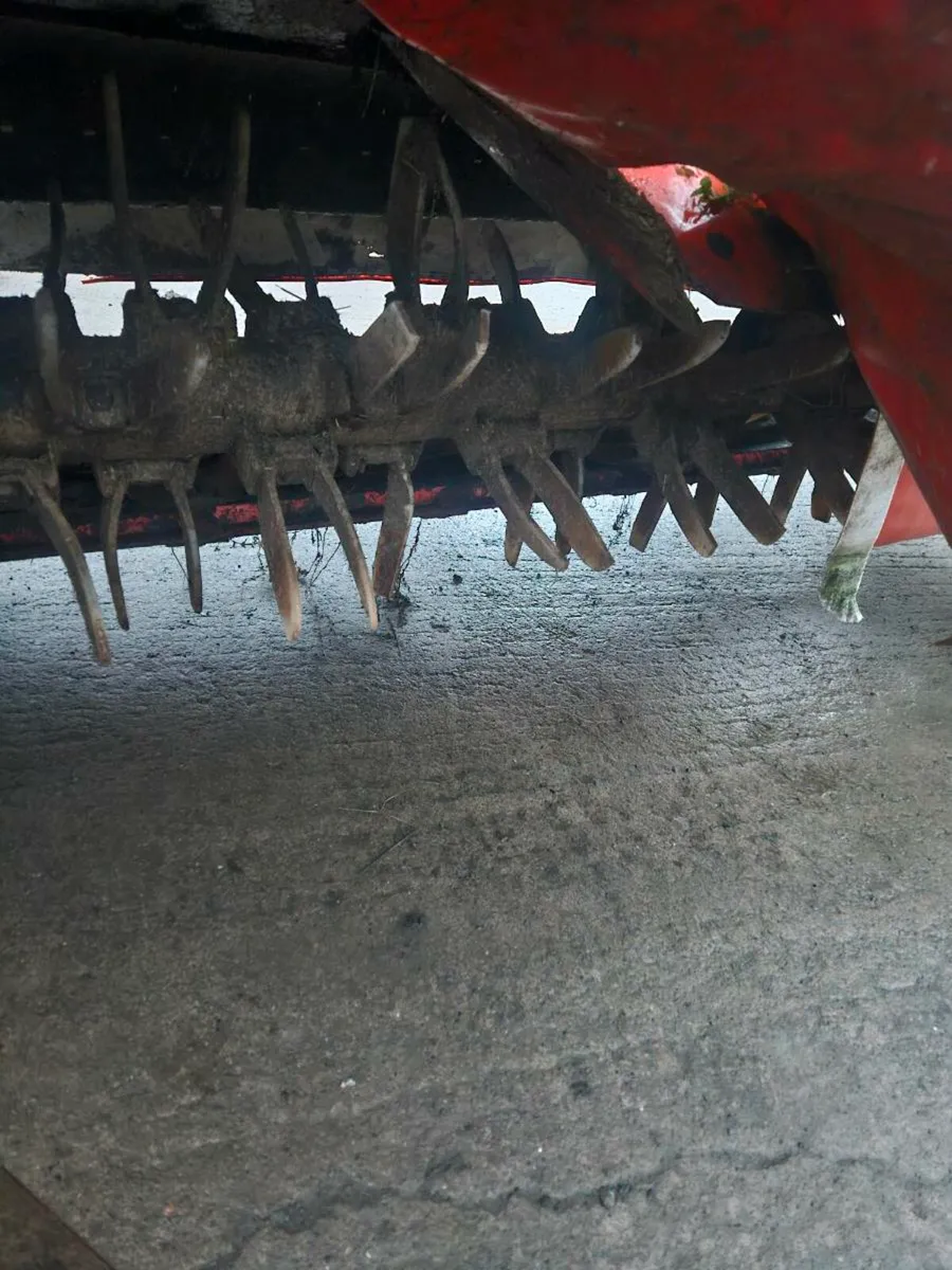 Kuhn Front Mower - Image 2