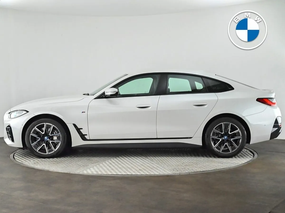 BMW i4 eDrive35 M Sport - Image 3