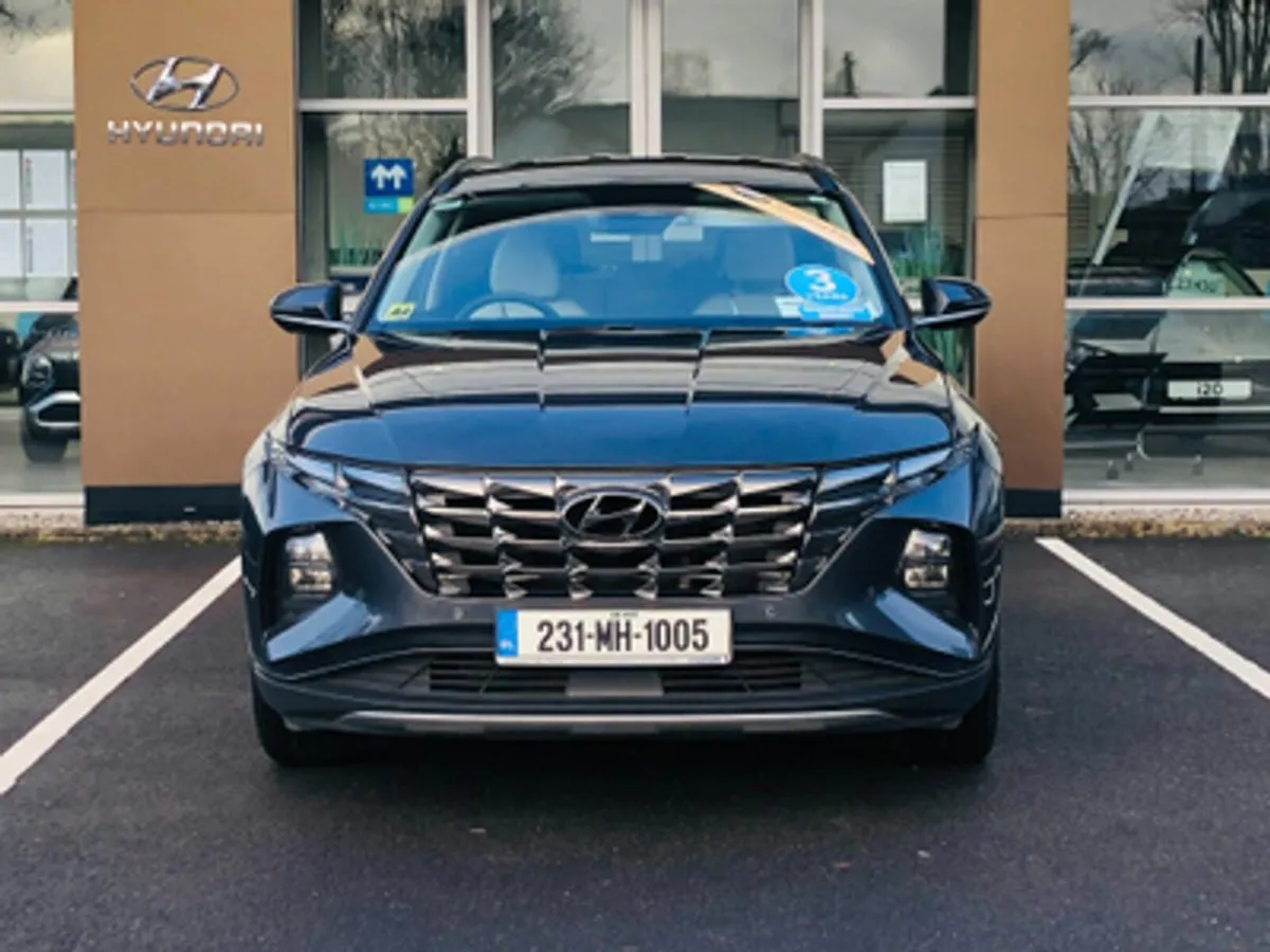 Hyundai Tucson Executive Plus 1.6 Diesel - Image 2