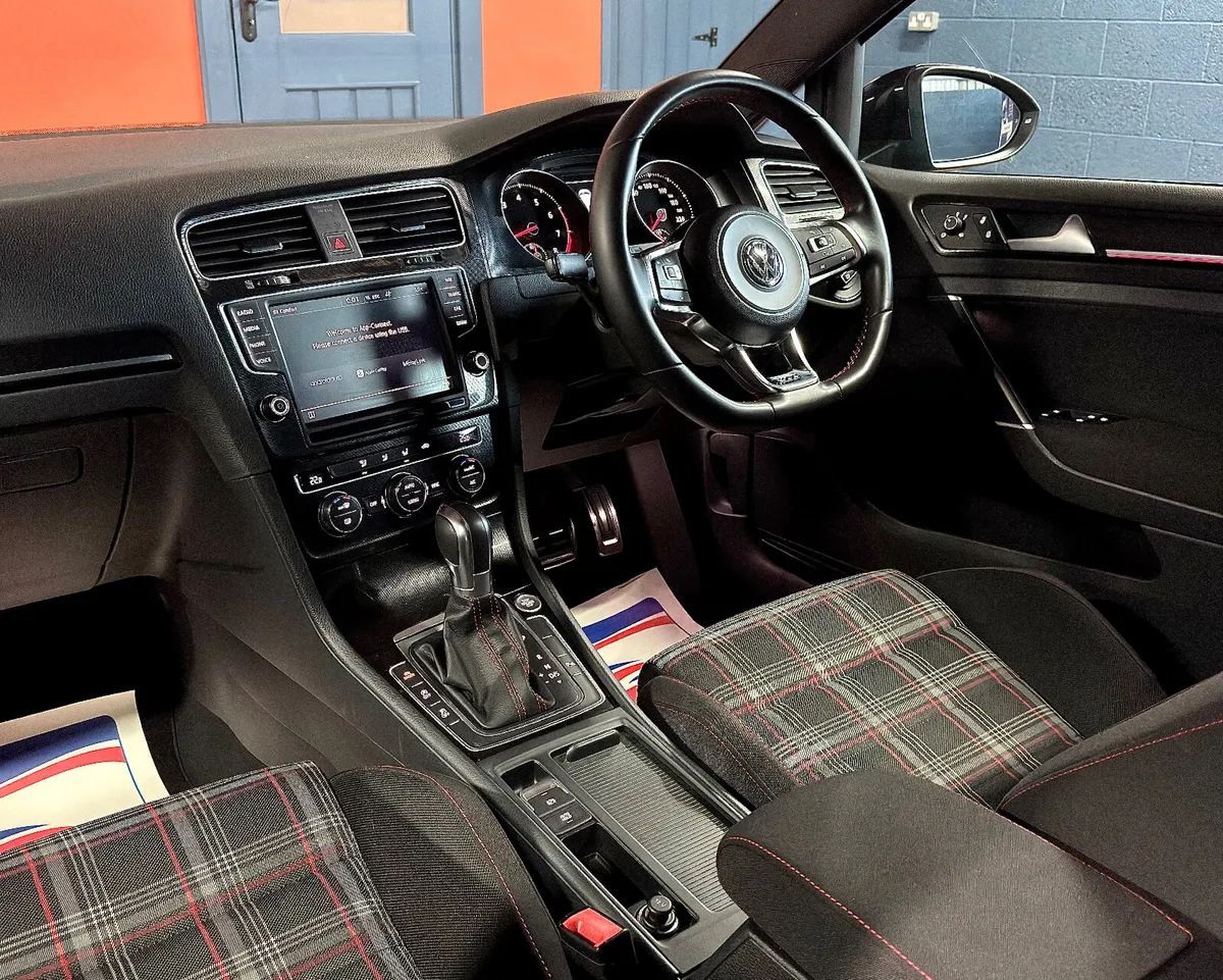 2016 Volkswagen Golf GTi 2.0TSi Auto DSG  DCC Pack - Image 4