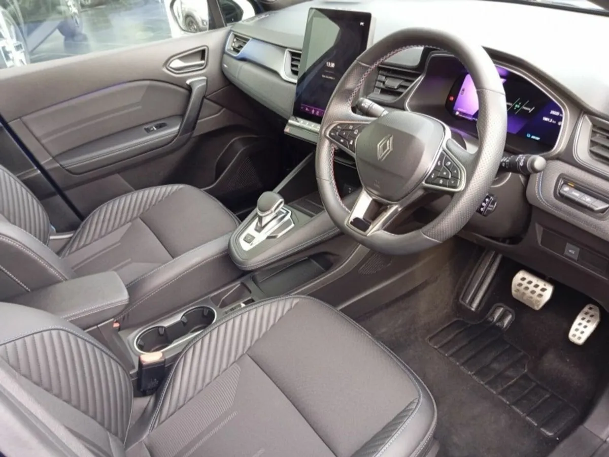 Renault Symbioz E-Tech HEV 145 Techno Esprit Alpin - Image 4