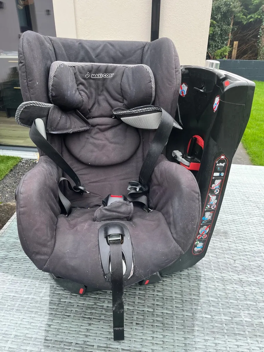 Car seat - Image 1