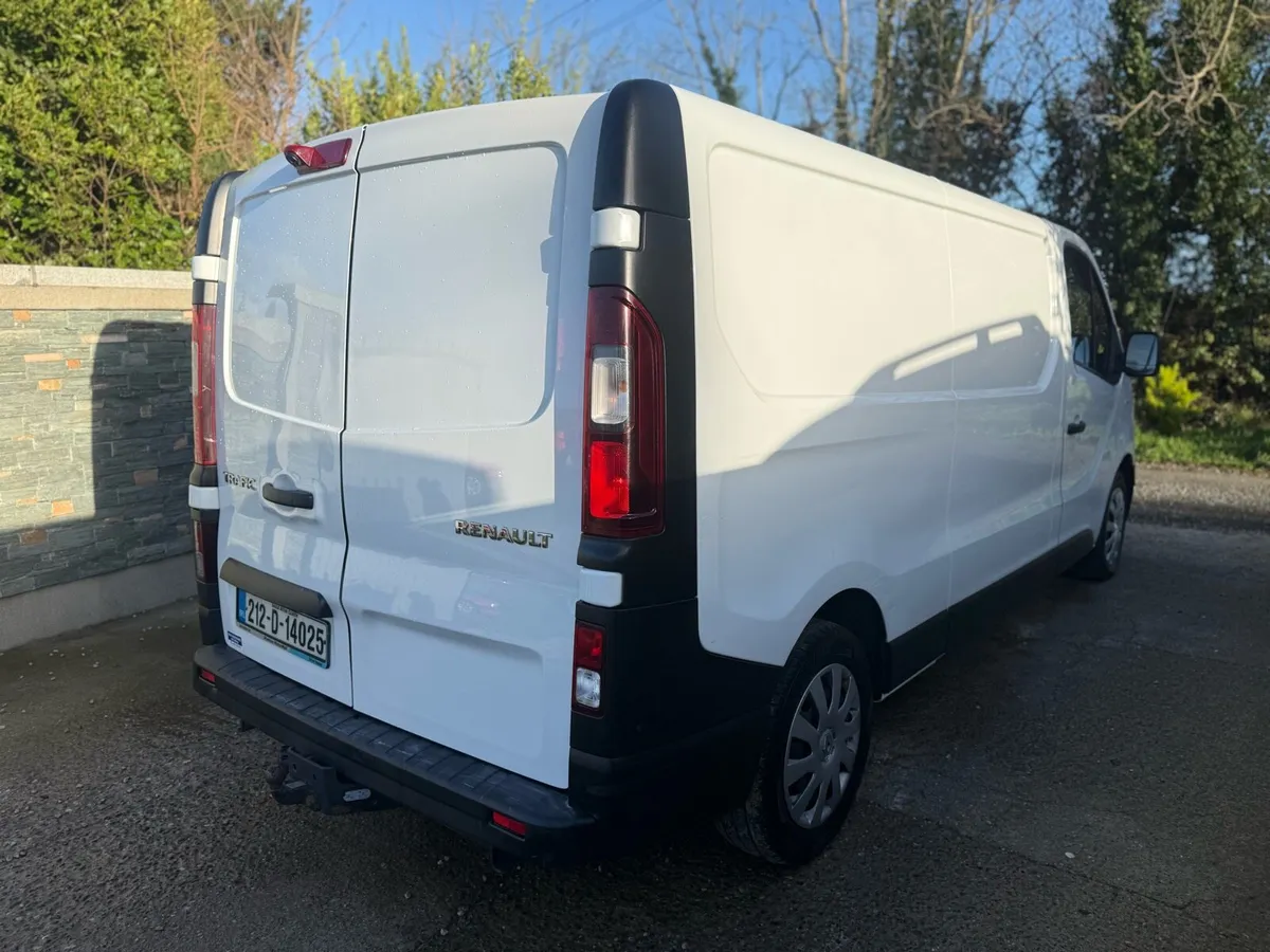 2021 (212) Renault traffic 2.0 business - Image 3