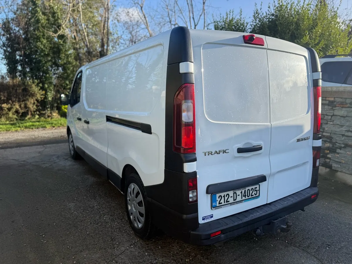 2021 (212) Renault traffic 2.0 business - Image 4