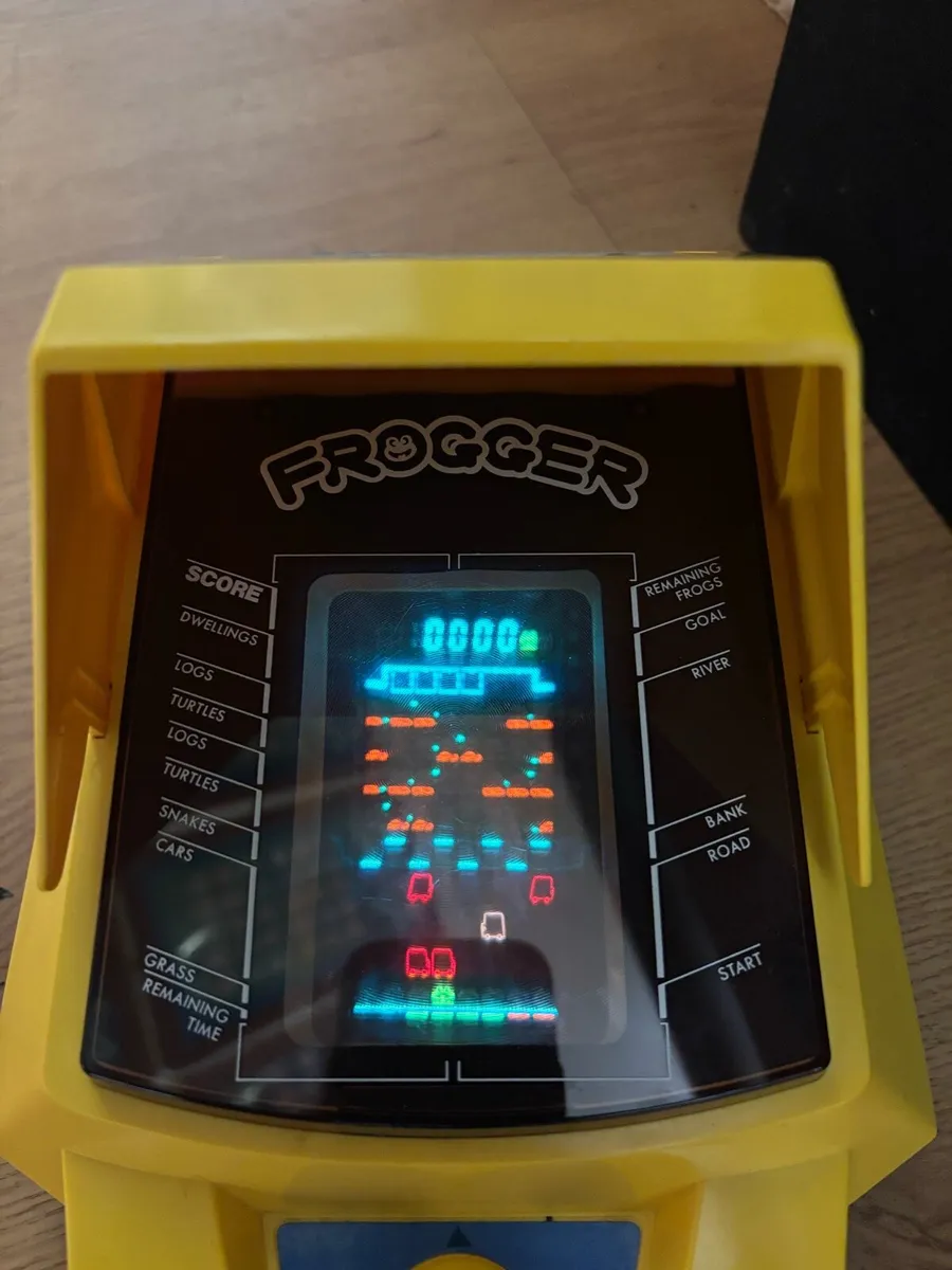 Vintage Frogger Table Top Video Game 1980’s - Image 2