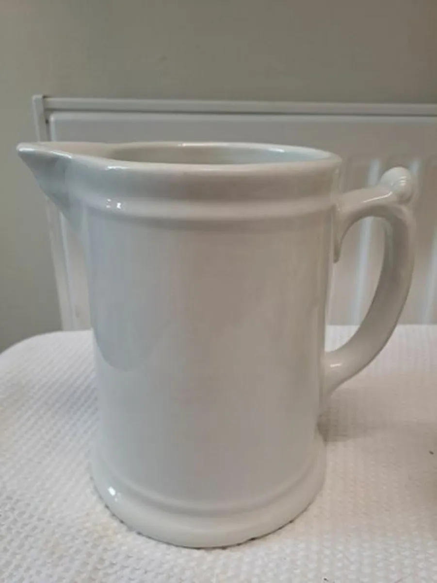 Grindley white jug - Image 1