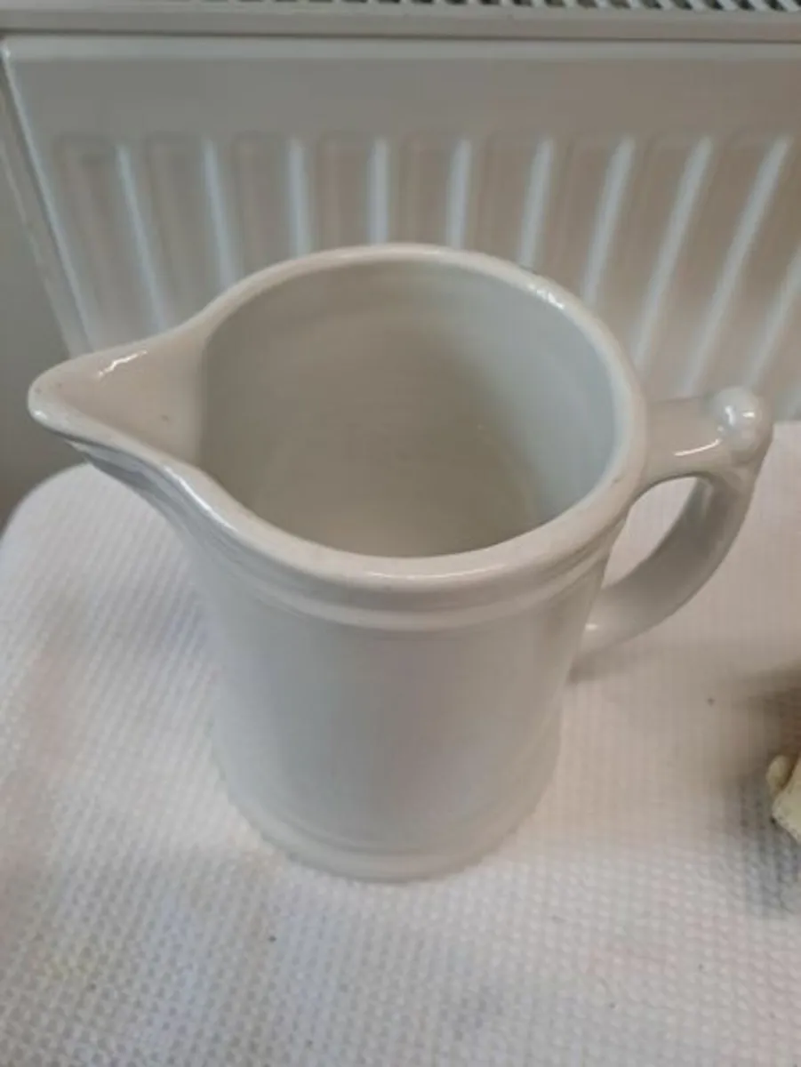 Grindley white jug - Image 3