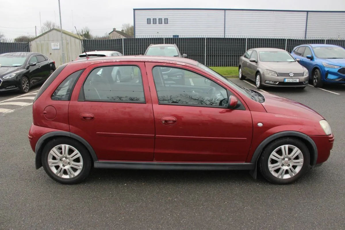 Opel Corsa 1.0 12v Club - Image 4