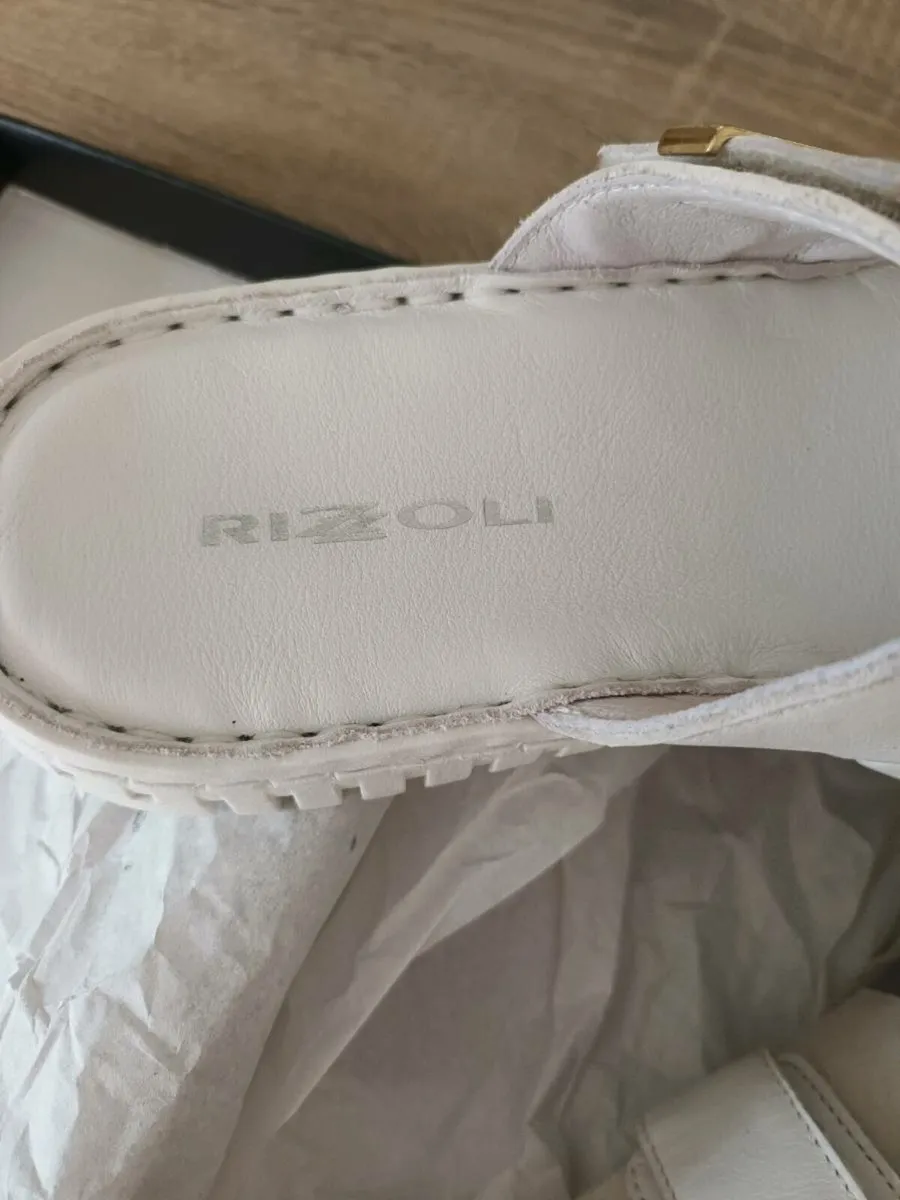 Ladies sandals - Image 3