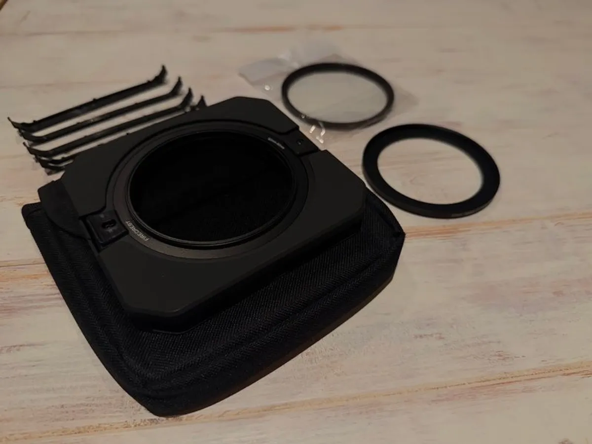 Formatt Hitech 100mm Filter Holder Kit and Circular Polarizer - Image 1